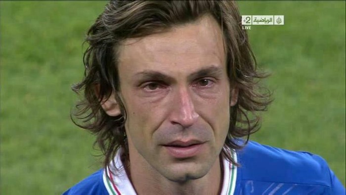 Nước mắt anh đã rơi... Có thể đây là giải đấu lớn cuối cùng của anh cho tuyển Ý... Anh tỏa sáng rực rỡ nhưng người Ý không thể vô địch.